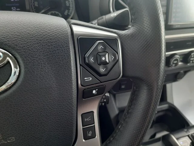 Used 2019 Gray Toyota SR5 image 15