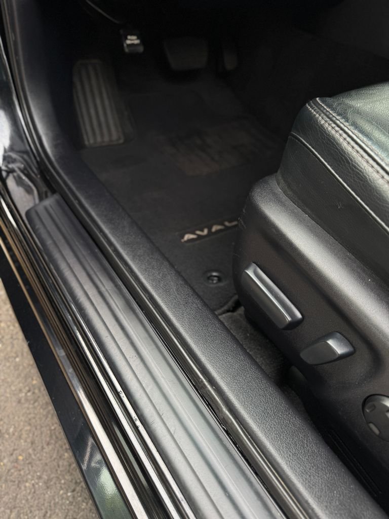 Used 2013 Attitude Black Metallic Toyota XLE Touring image 13
