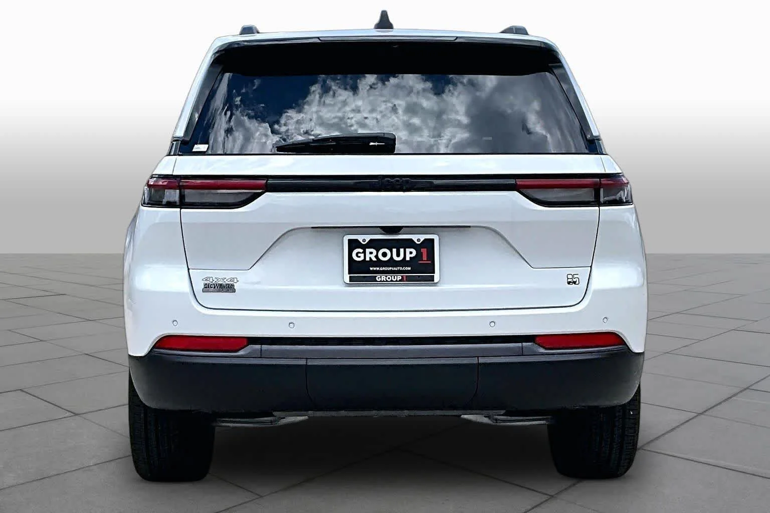 New 2026 Bright White Clear-Coat Exterior Paint Jeep 85th Anniversary Edition image 4