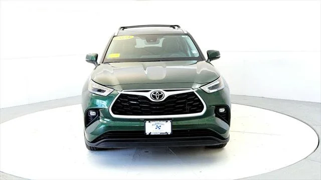 Certified Used 2024 CYPRESS Toyota  image 8