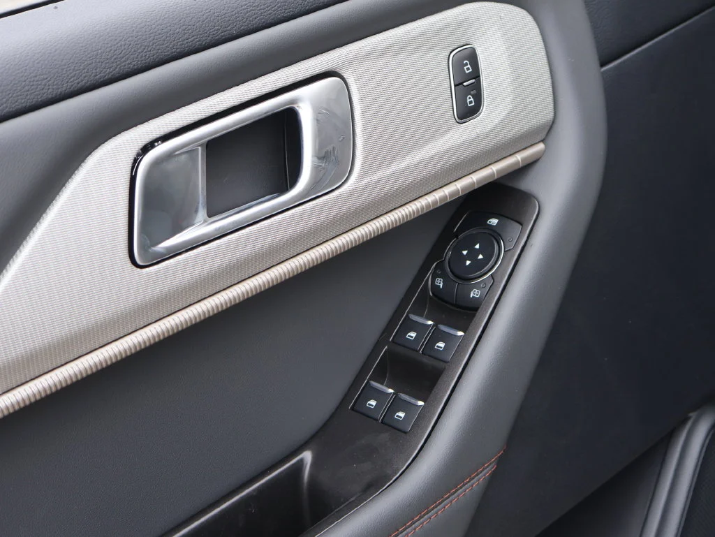 New 2026 Agate Black Metallic Ford Active image 23