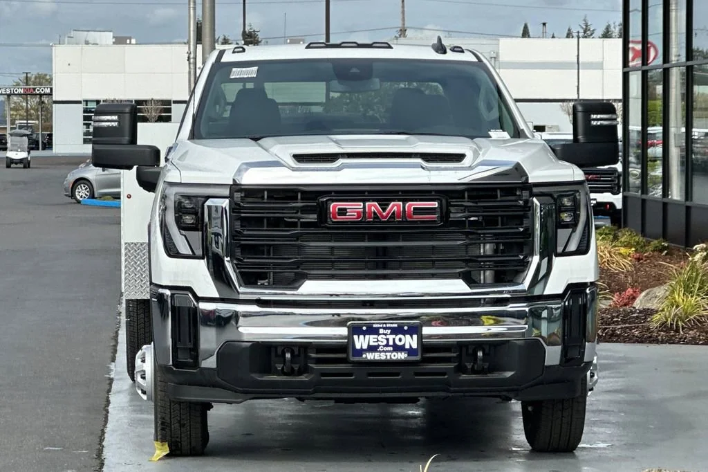 2024 GMC Sierra 3500HD Pro - Photo 3
