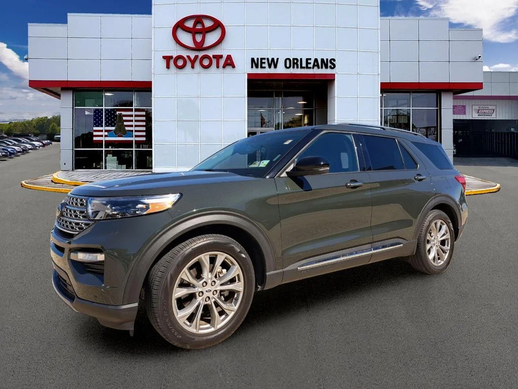 2022 Ford Explorer Limited RWD's photo