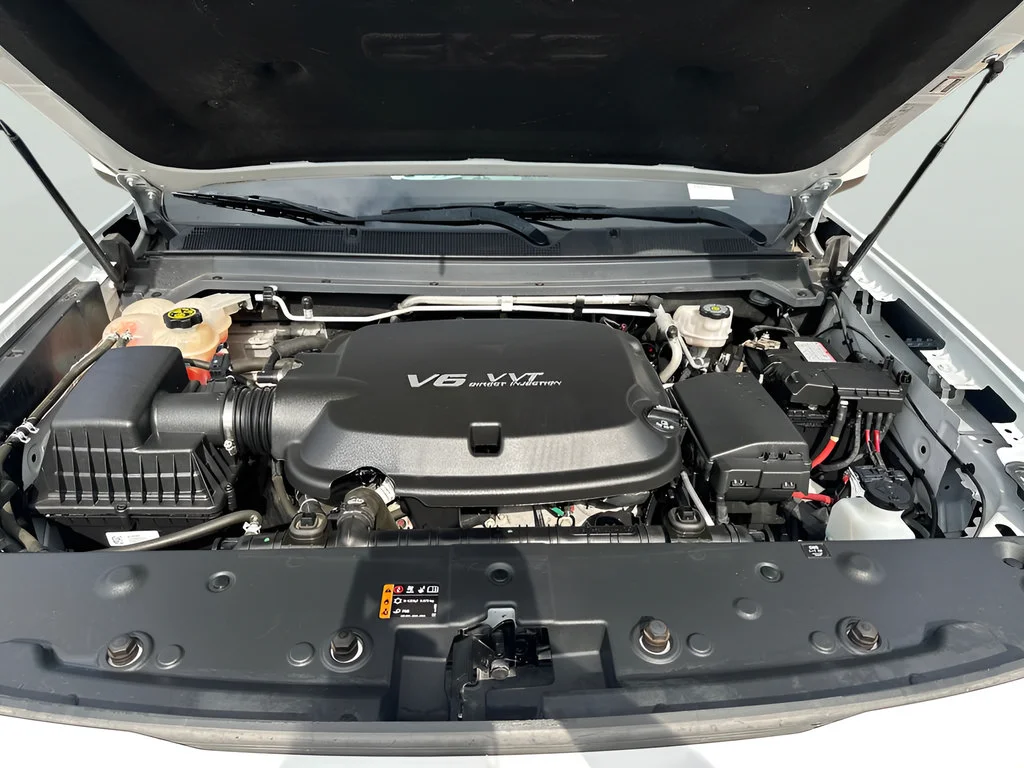 Used 2022 Summit White GMC Elevation image 20