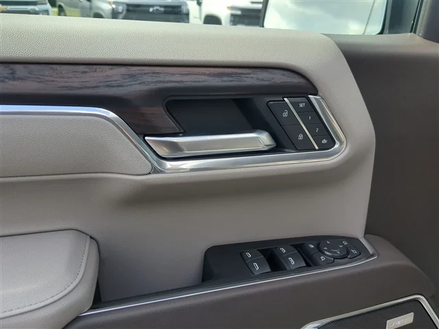 2026 GMC Sierra 1500 SLT - Photo 23