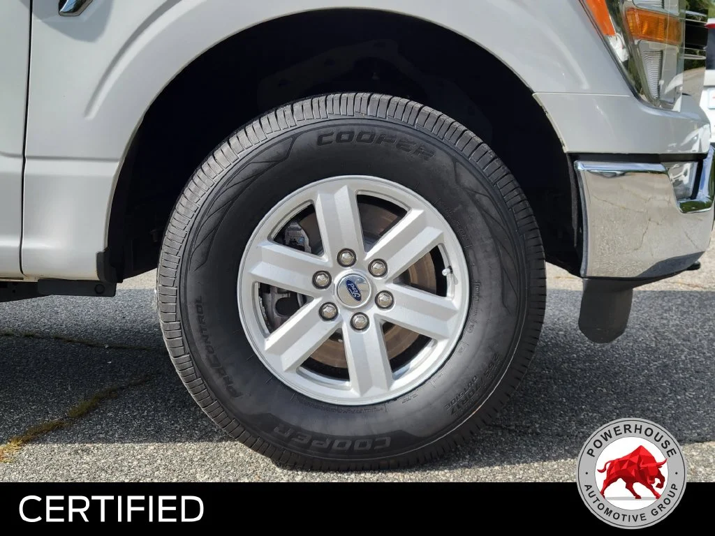 Used 2021 White Ford XLT image 12