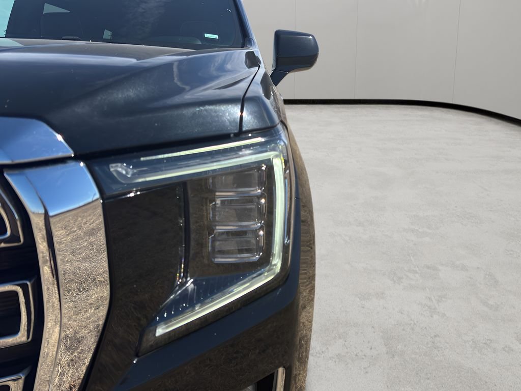 Used 2024 Onyx Black GMC SLT image 11