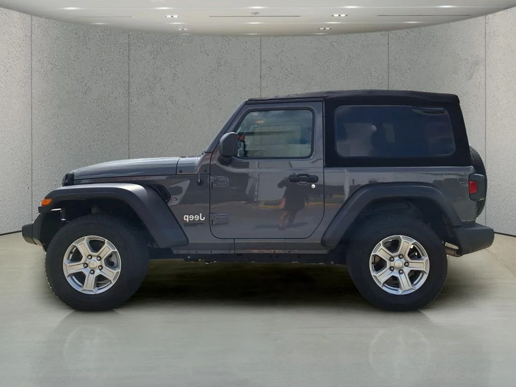 Used 2020 Gray Jeep Sport S image 2