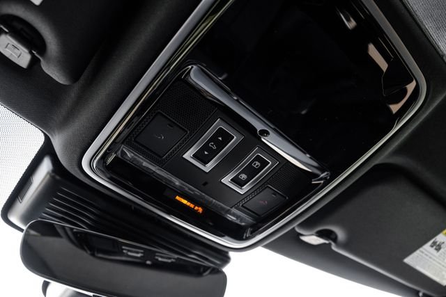 New 2026 Fuji White Land Rover S image 32