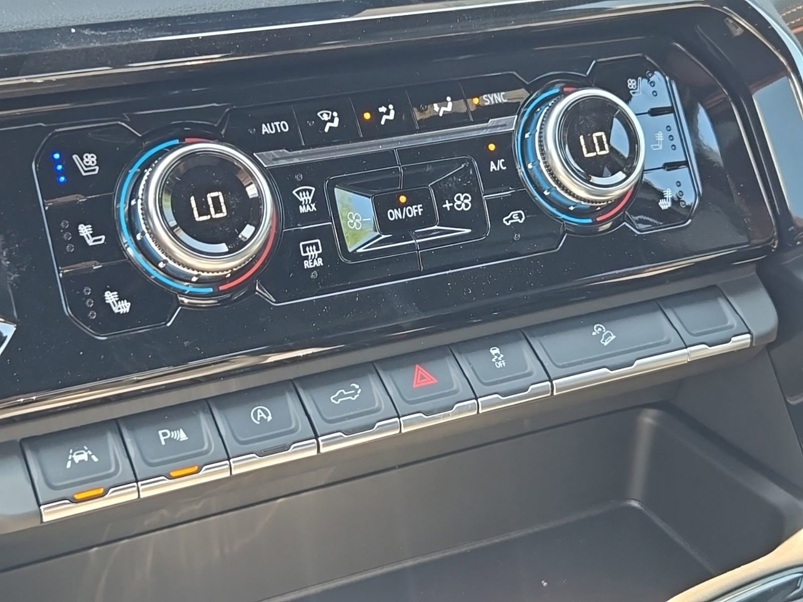 2026 GMC Sierra 1500 AT4 - Photo 43