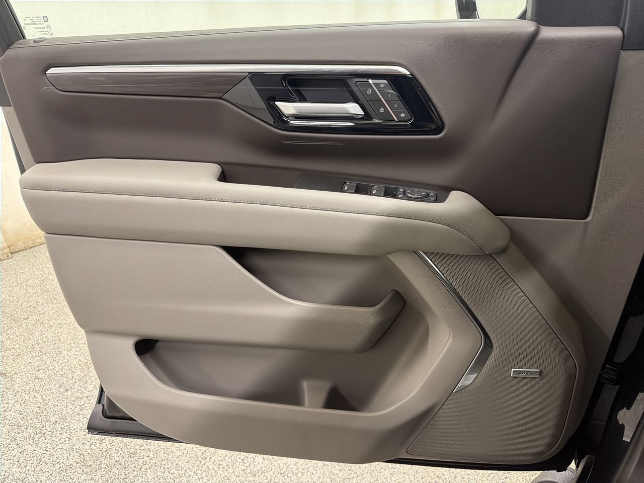 2026 Chevrolet Tahoe Z71 - Photo 18