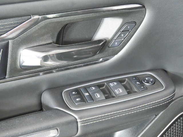 Used 2022 Billet Silver Metallic Clearcoat Ram Limited image 36