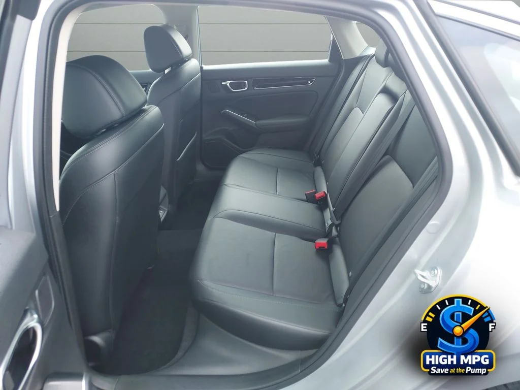 Used 2022 Silver Honda Touring image 11