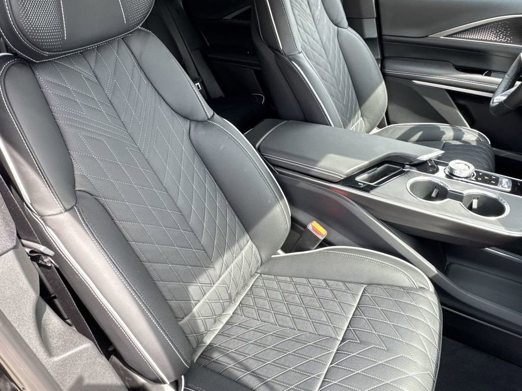 2026 Cadillac LYRIQ V Premium - Photo 24