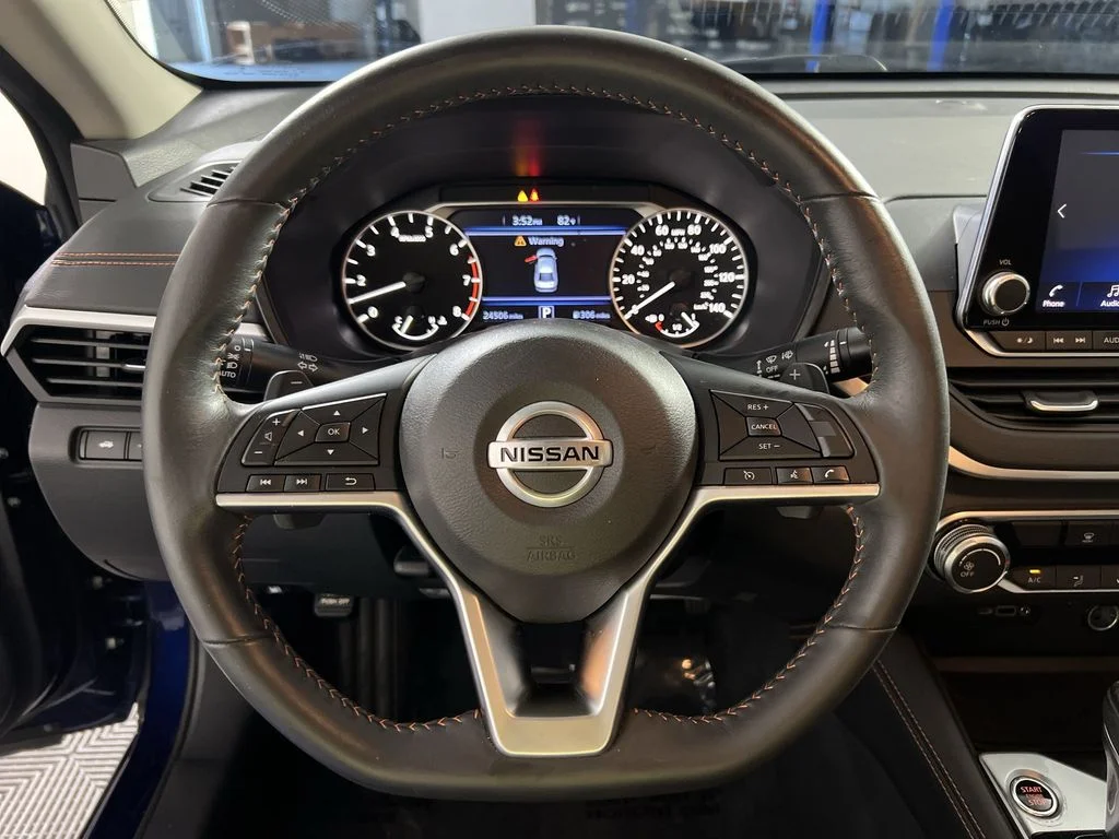 Certified Used 2022 Blue Nissan 2.5 SR image 11