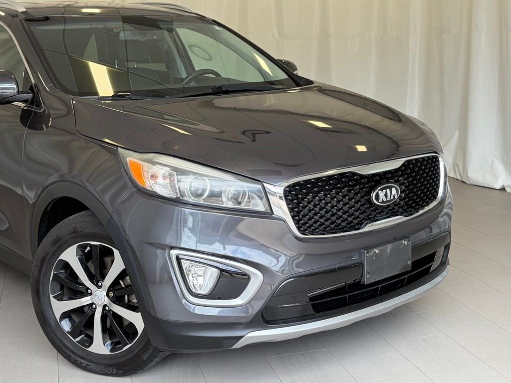 Used 2017 Platinum Graphite Kia EX image 4