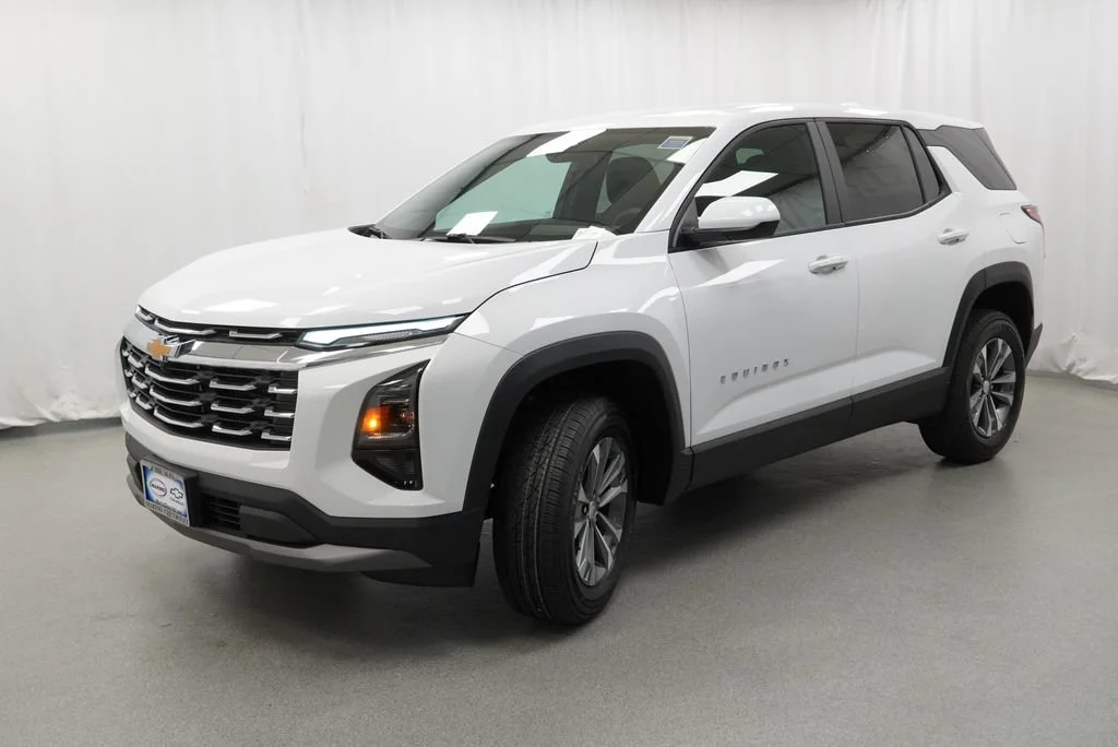 New 2027 Summit White Chevrolet LT image 4