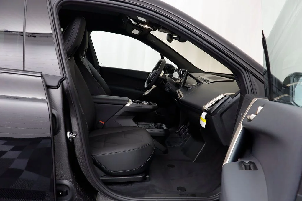 2026 BMW iX 60 - Photo 20