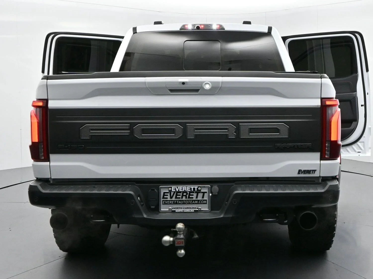 Used 2025 Oxford White Ford Raptor image 45