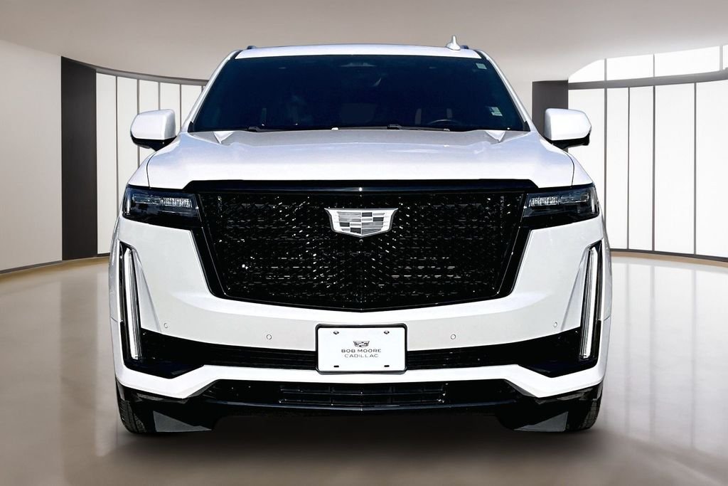 Used 2021 White Cadillac Sport Platinum image 3