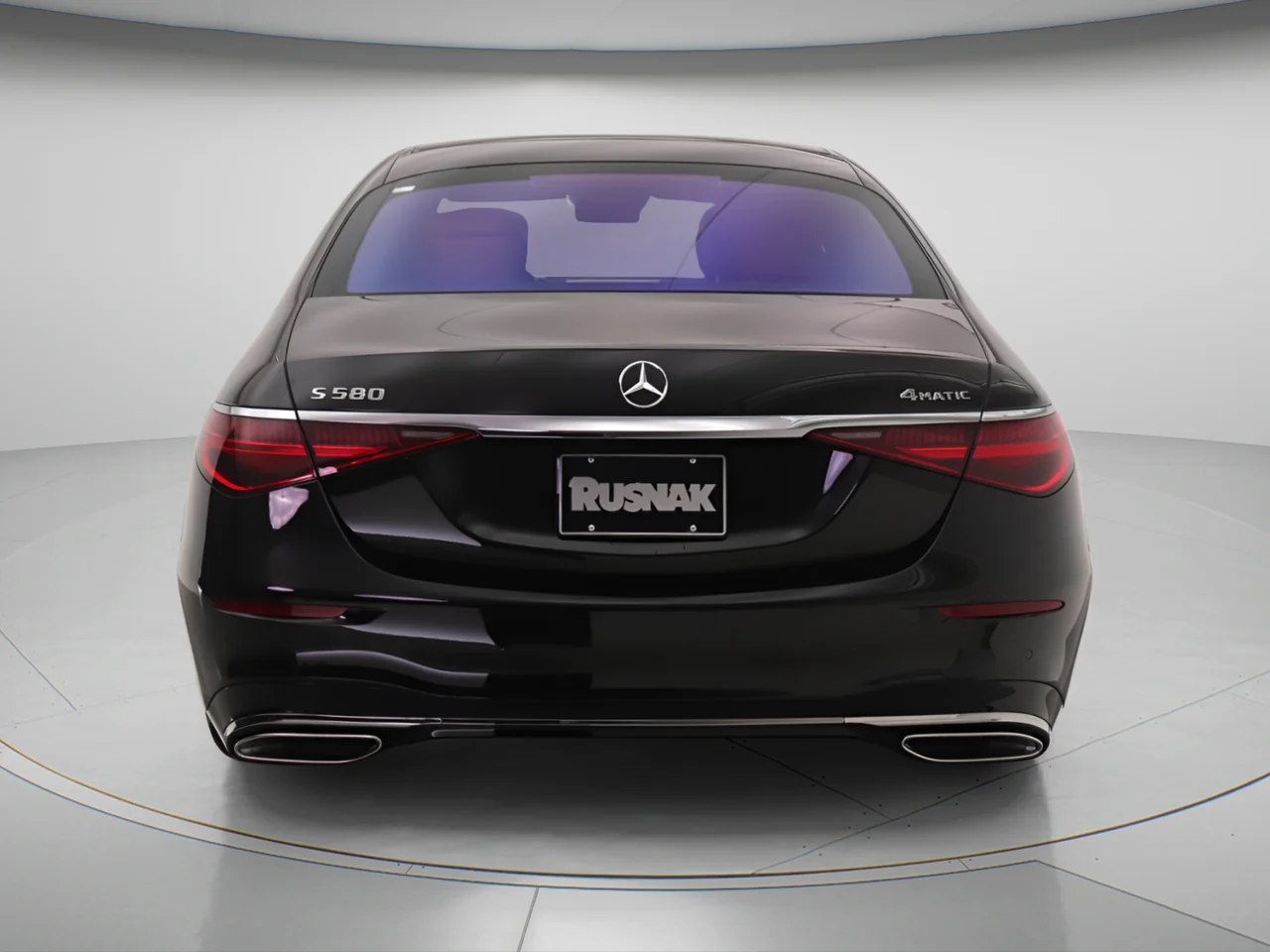New 2026 Obsidian Black Metallic Mercedes-Benz S 580 4MATIC® image 3