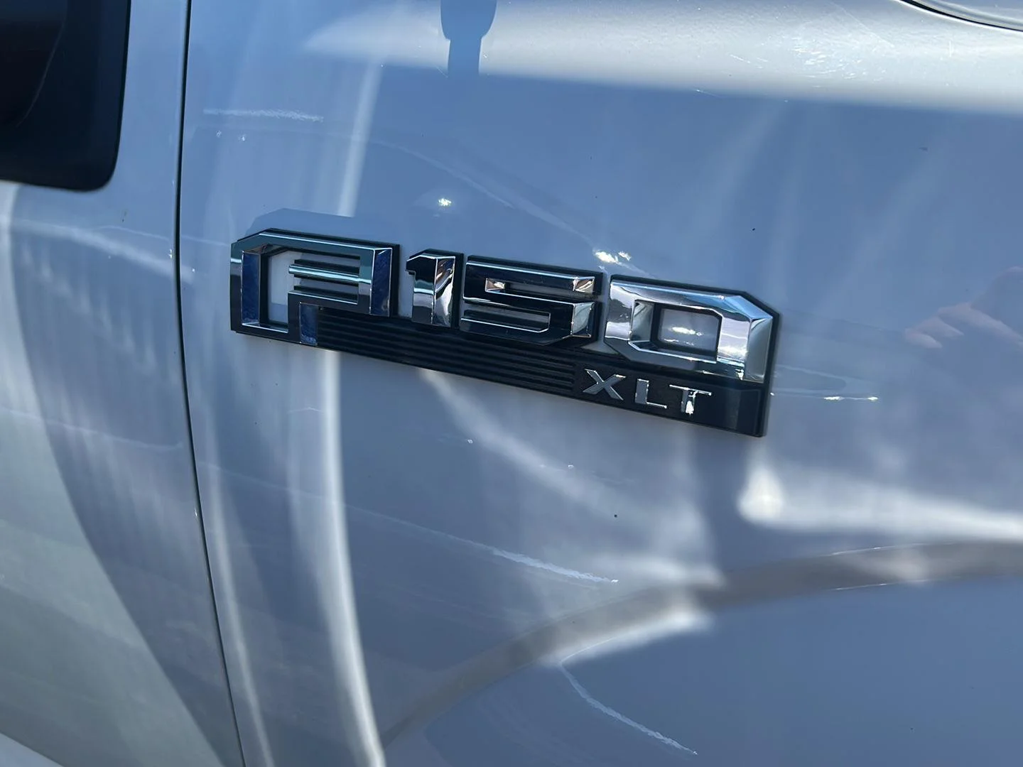 Used 2019 Oxford White Ford XLT image 27