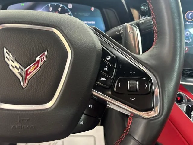 Used 2021 RED MIST METALLIC TINTCOAT Chevrolet 2LT image 11