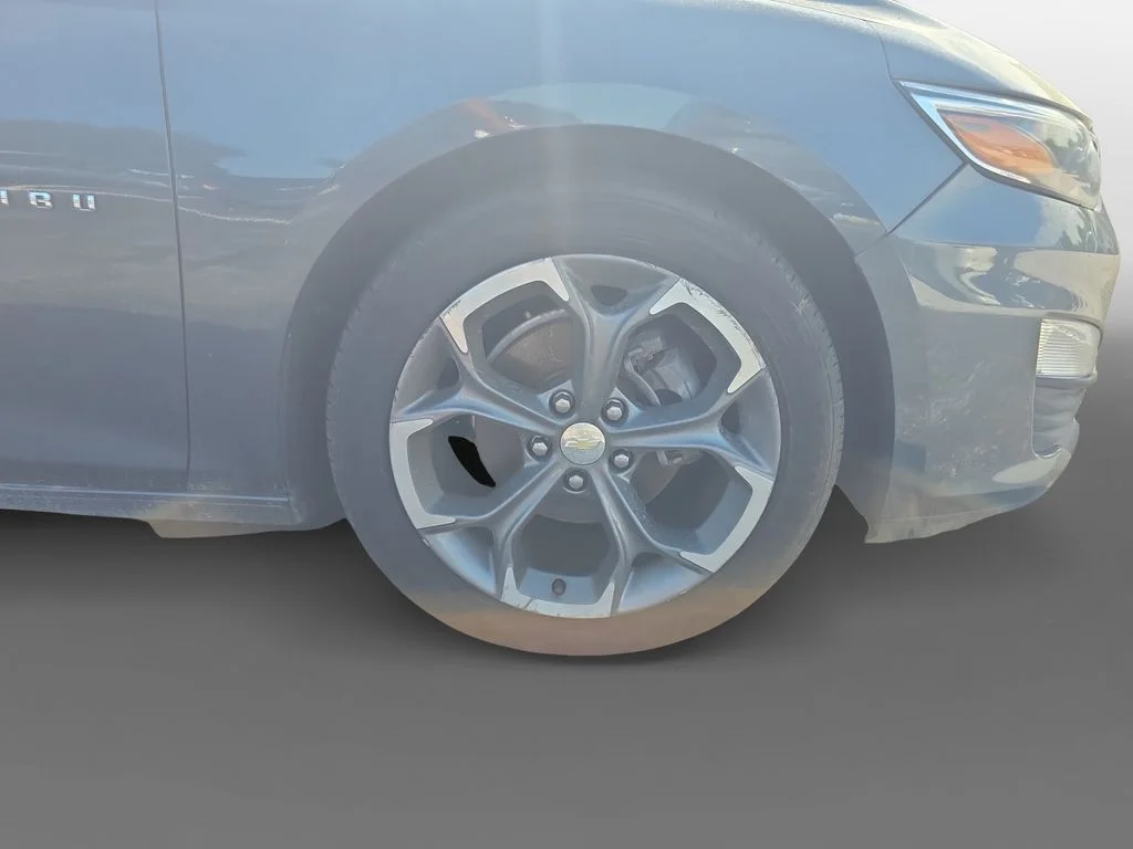 Used 2020 Gray Chevrolet LT image 10