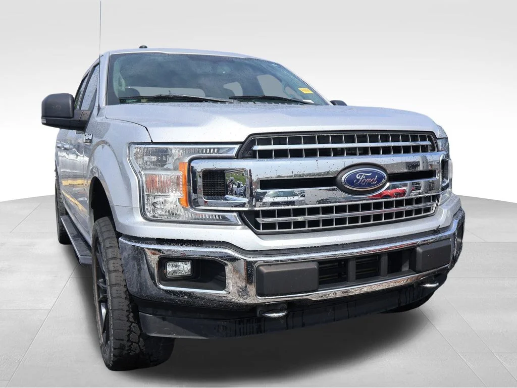 Used 2018 Ingot Silver Ford XLT image 3