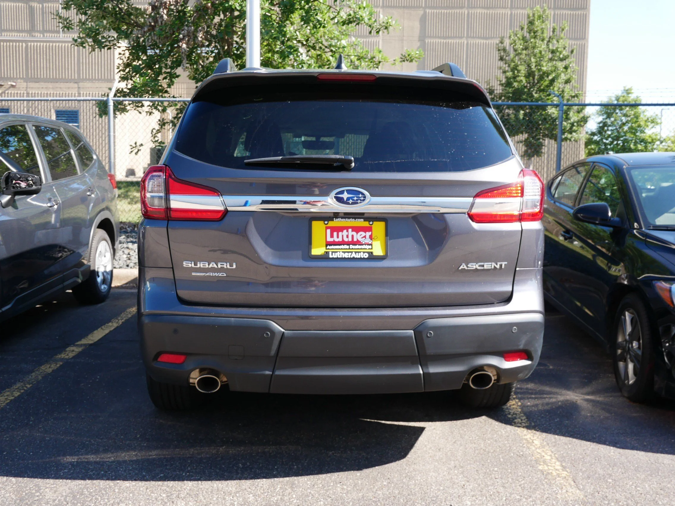 Used 2022 Magnetite Gray Metallic Subaru Premium image 4