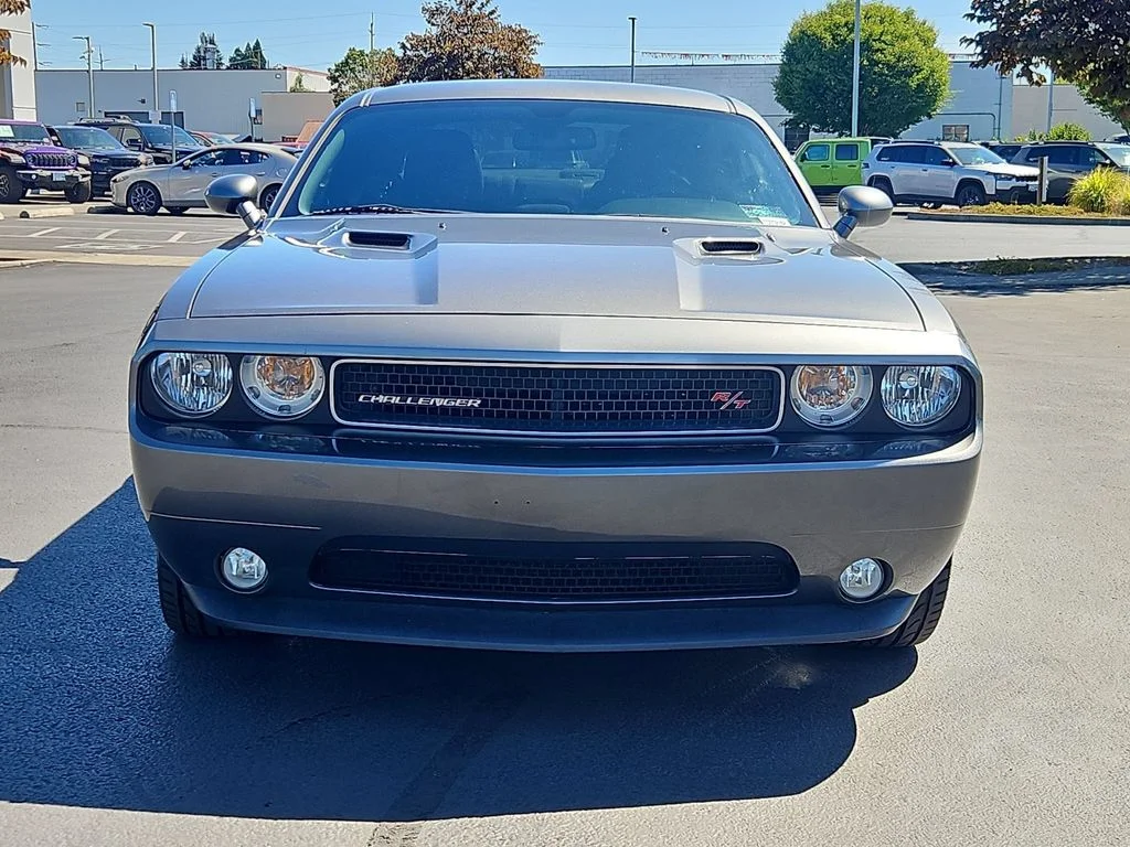 Used 2011 Mineral Gray Metallic Clearcoat Dodge R/T image 9