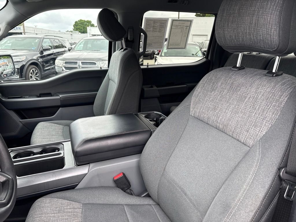Used 2021 White Ford XLT image 15