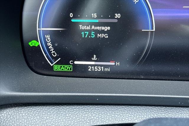 Certified Used 2025 BRONZE AGE* Toyota  image 25