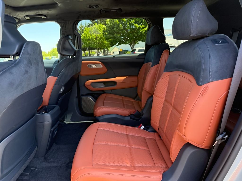 New 2027 Ivory Silver Kia SX-PRESTIGE image 15