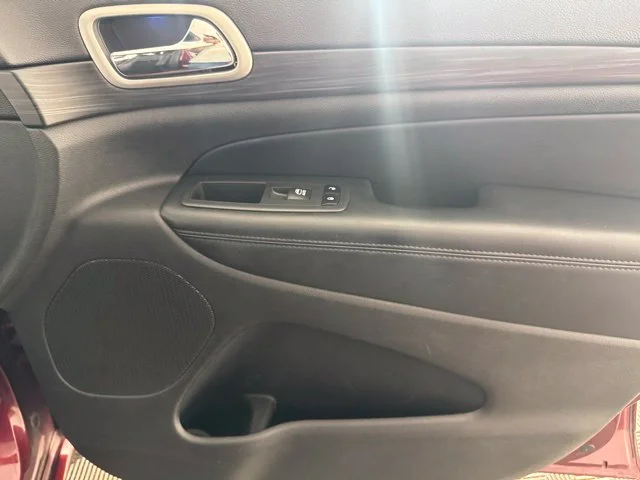 Used 2021 Red Jeep Laredo X image 25