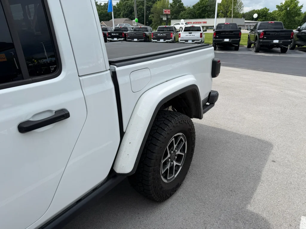 Used 2024 White Jeep Rubicon X image 5