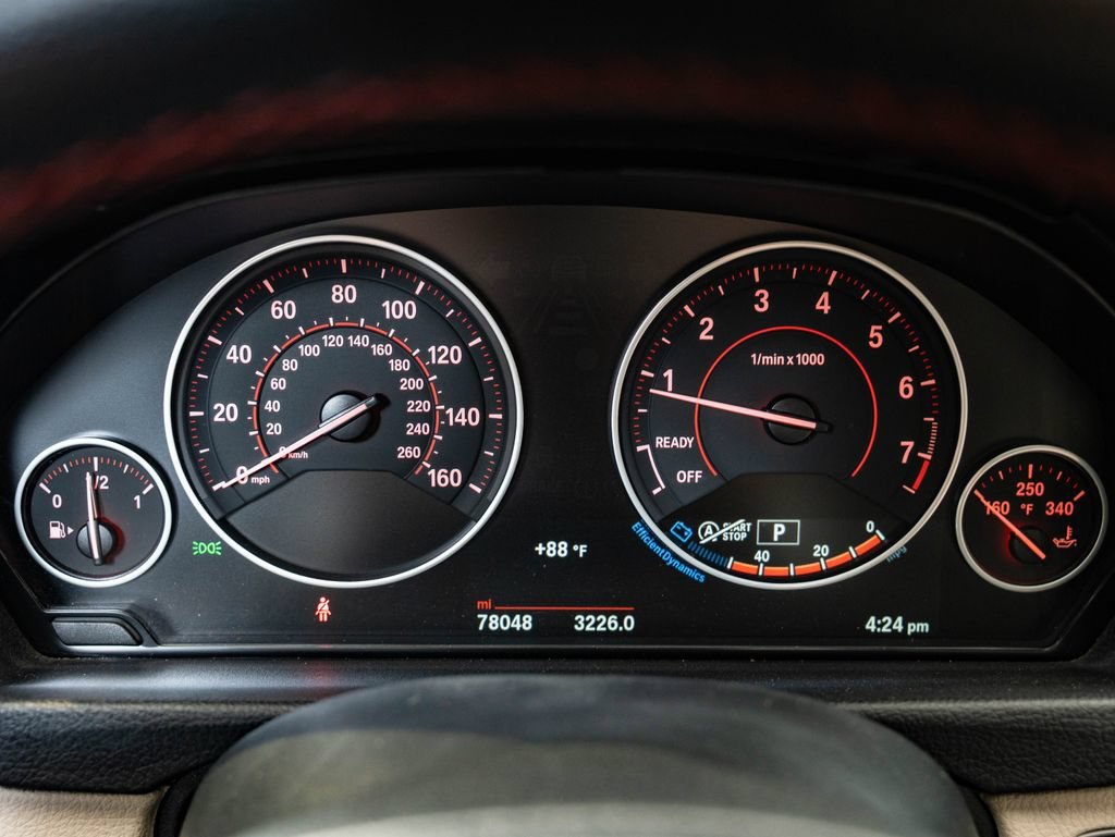 Used 2016 Mediterranean Blue Metallic BMW 328i xDrive image 32