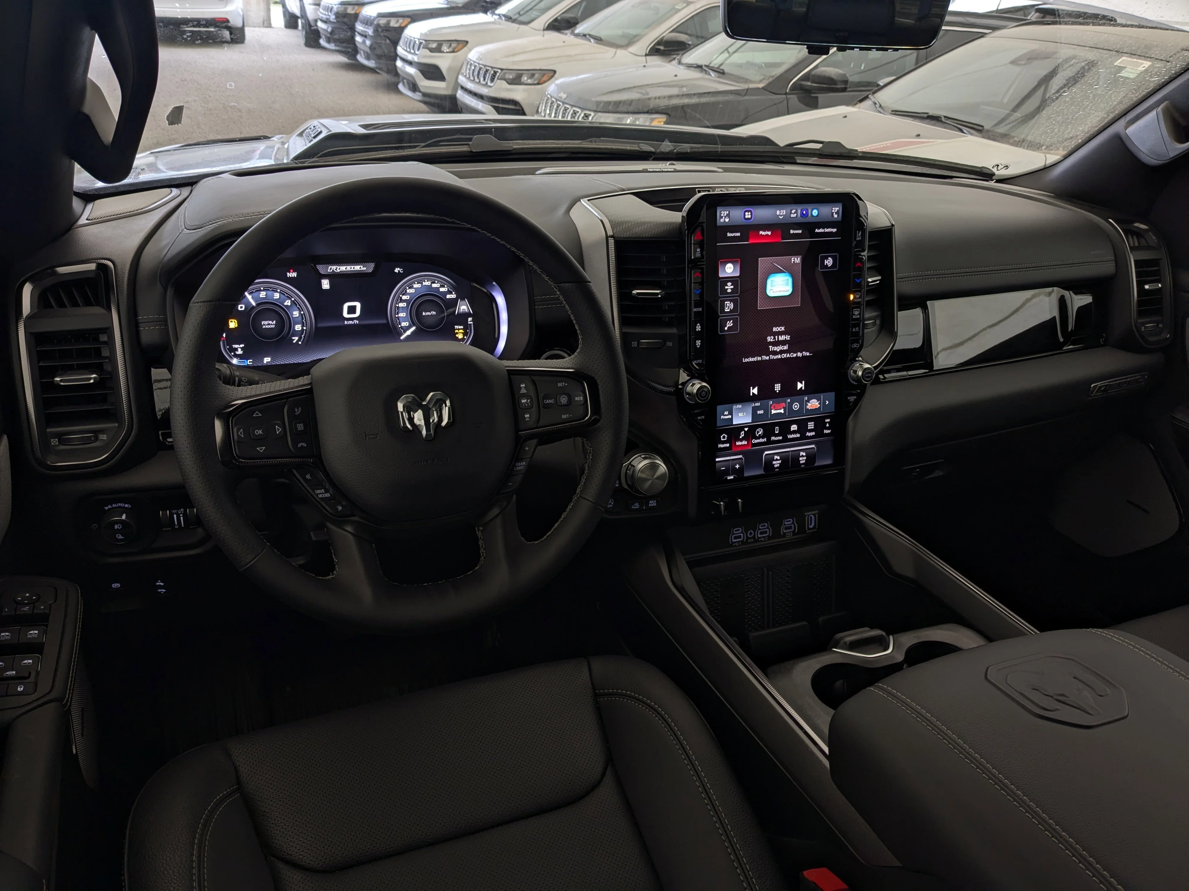New 2026 canyon lake RAM Rebel - - SIDE STEPS - FLAPS - LEVEL 2 EQUIP - TECH PKG - ADVANCED SAFETY GRP 2 - SUNROOF image 26