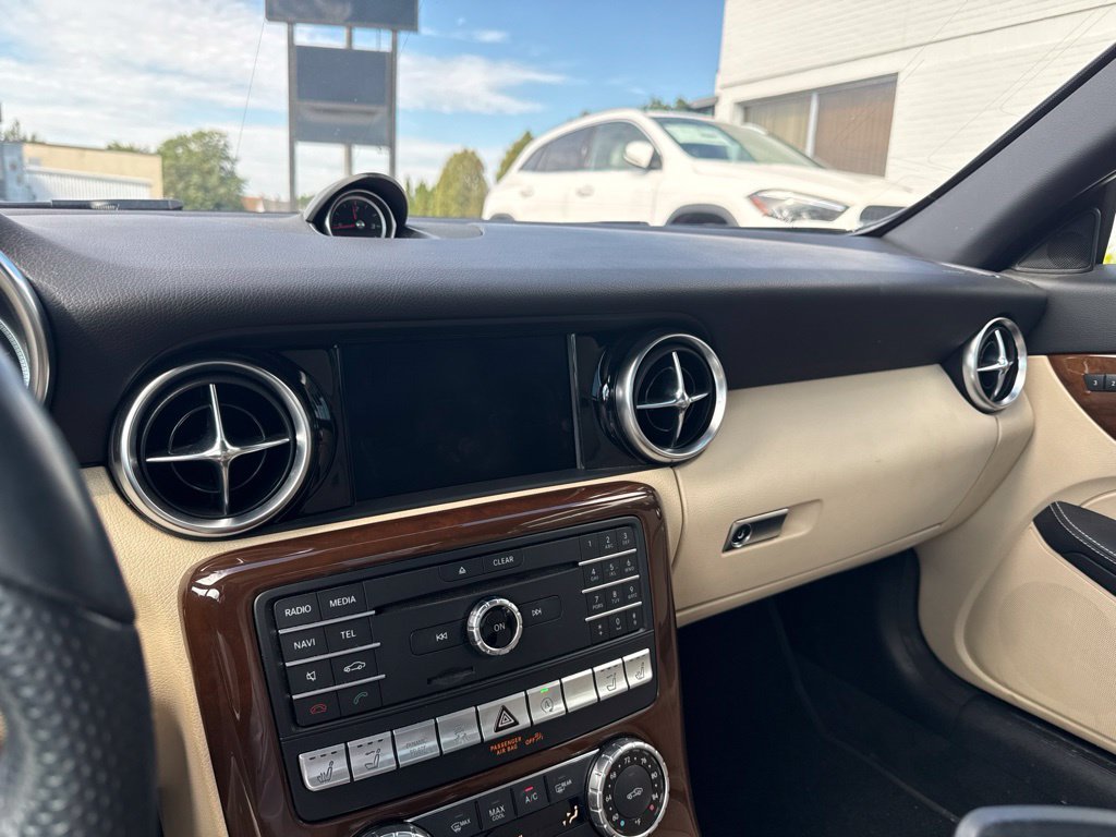 Used 2017 Black Mercedes-Benz SLC 300 image 5
