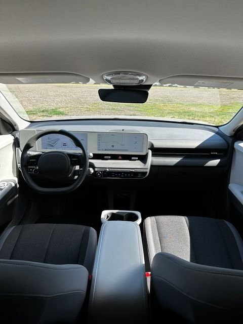 Used 2023 Cyber Gray Hyundai SE image 24