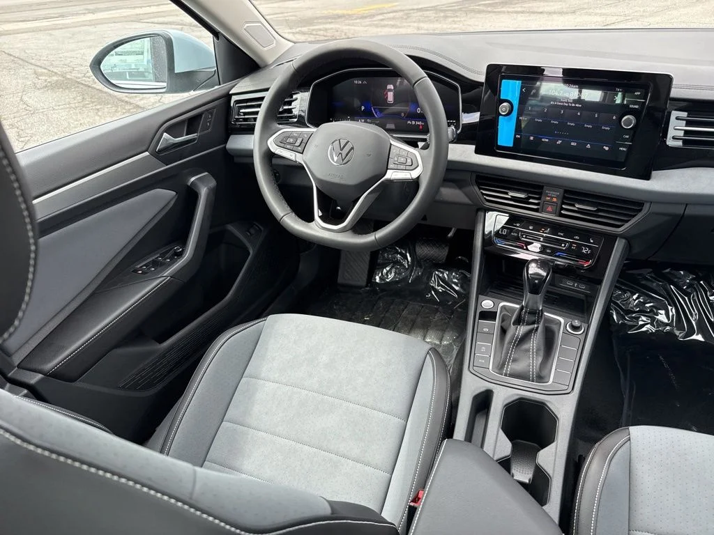 New 2026 Gray Volkswagen 1.5T SE image 10