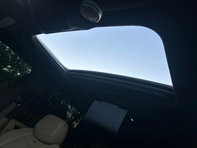 Used 2020 White Cadillac Platinum Edition image 20