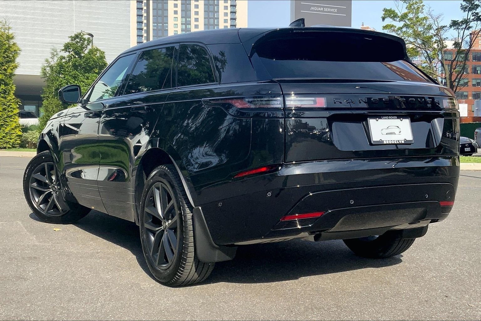 New 2026 Santorini Black LAND ROVER  image 12