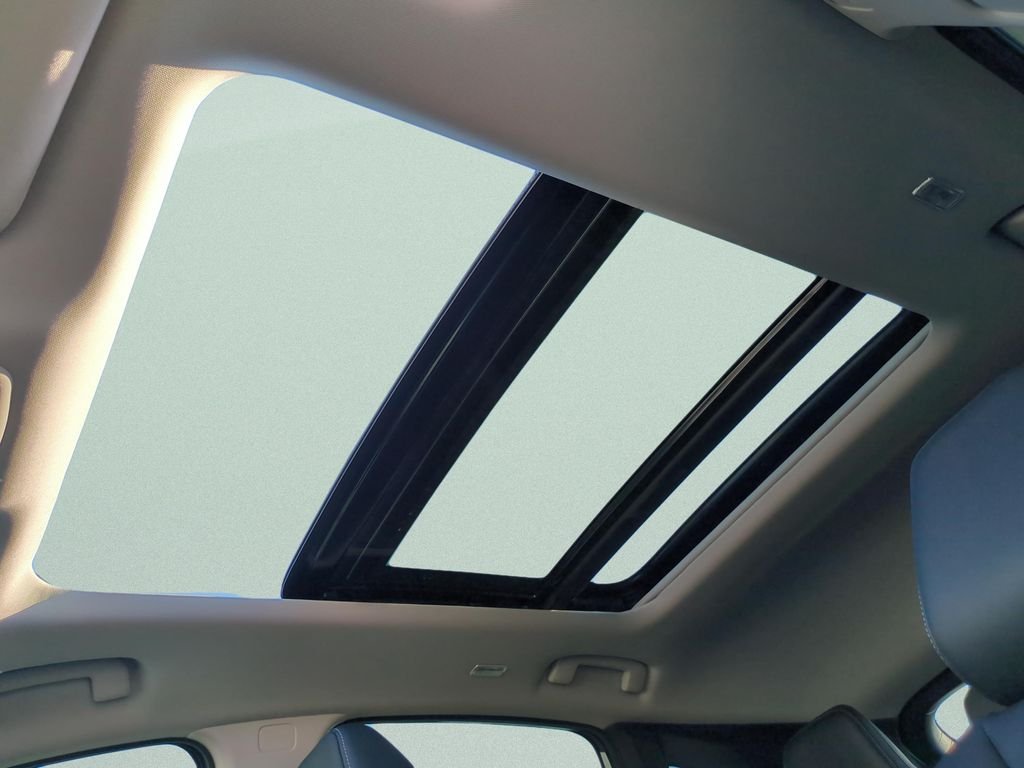 New 2026 Everest White Pearl TriCoat Nissan SL image 19