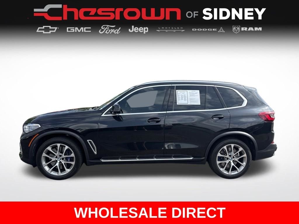 Used 2020 Black Sapphire Metallic BMW xDrive40i image 2