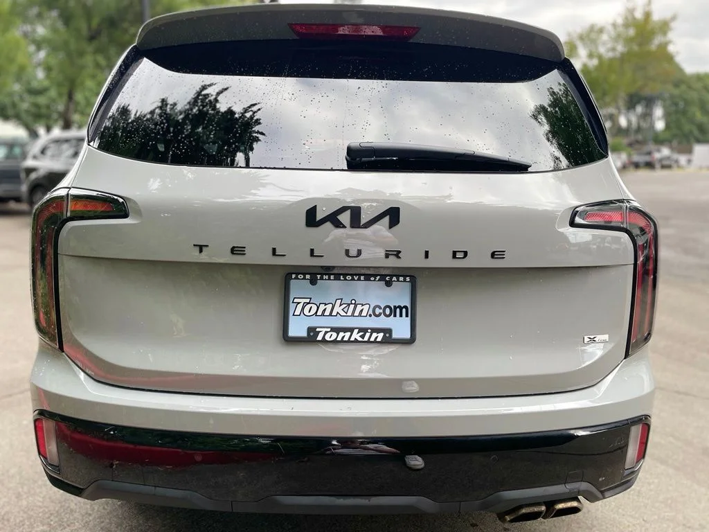 Used 2025 Wolf Gray Kia EX X-Line image 5