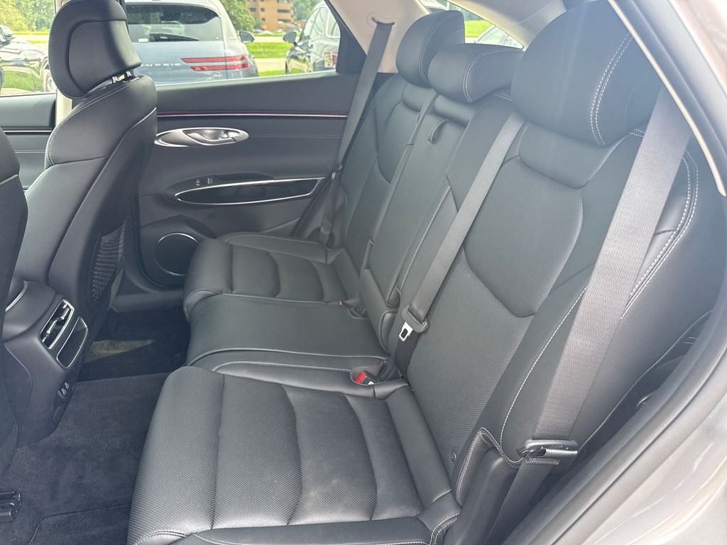 2026 GENESIS GV70 Standard - Photo 14