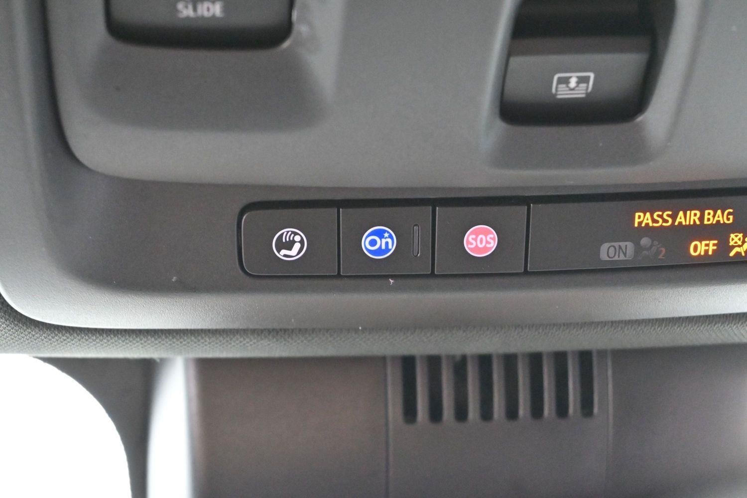 Used 2023 Black Chevrolet Z71 image 28