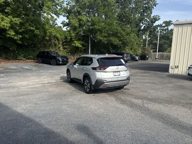 Used 2023 Silver Nissan SV image 7