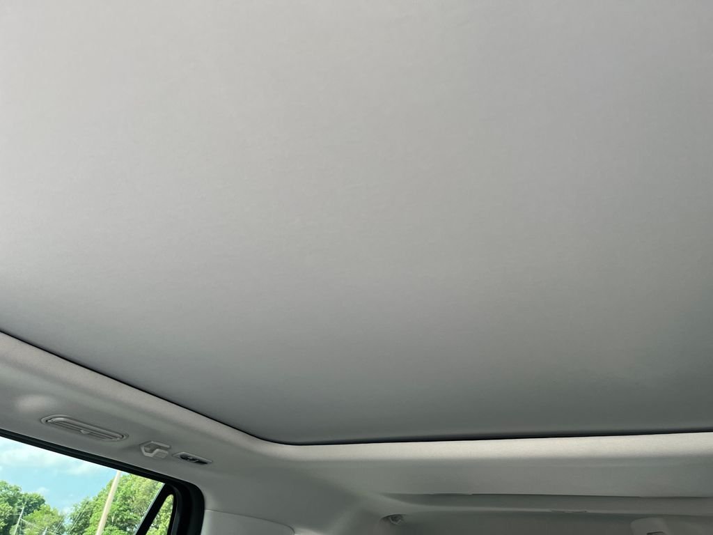 Used 2025 White Ford Active image 21